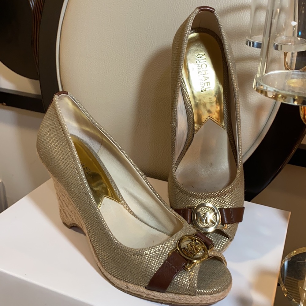 Michael Kors Shoe used in good condition